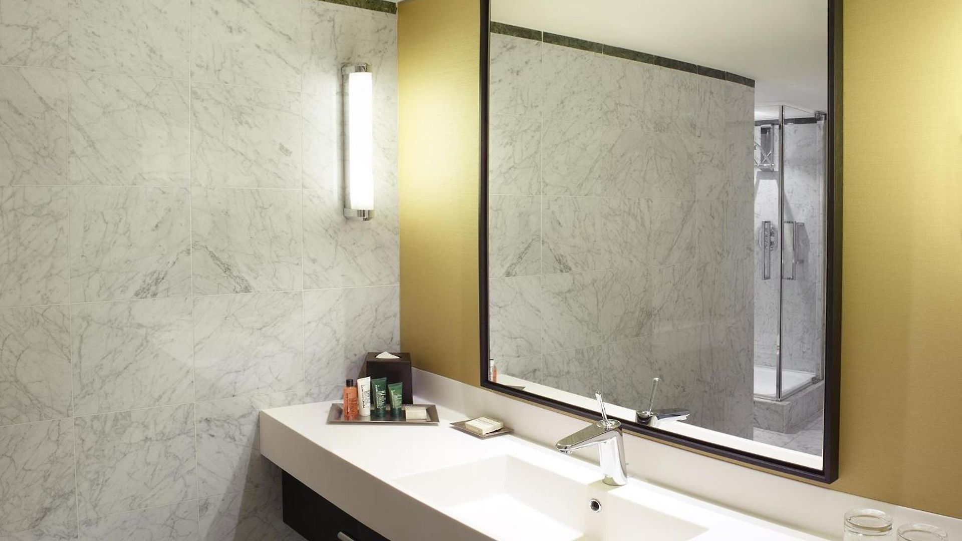 Hotel Hilton Grand Place 4*