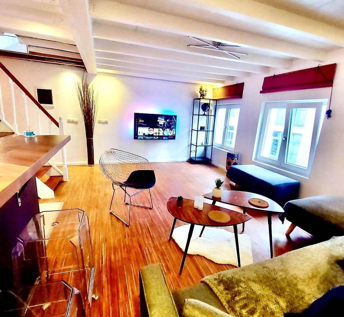 Beautiful Duplex In The Center Of Apartment *
