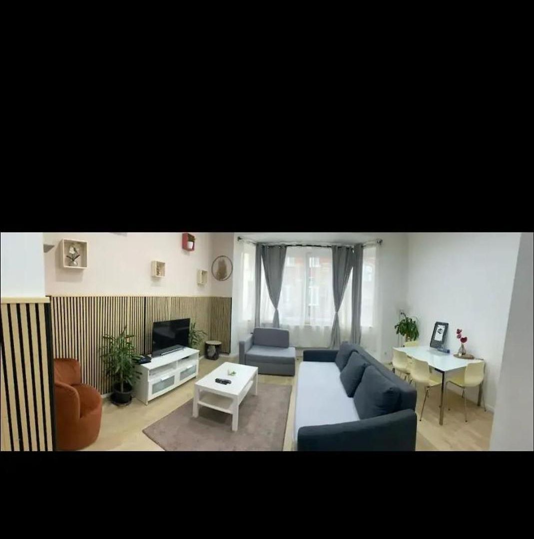 Modern In Molenbeek-saint-jean / 77 M² / Parking Apartment *
