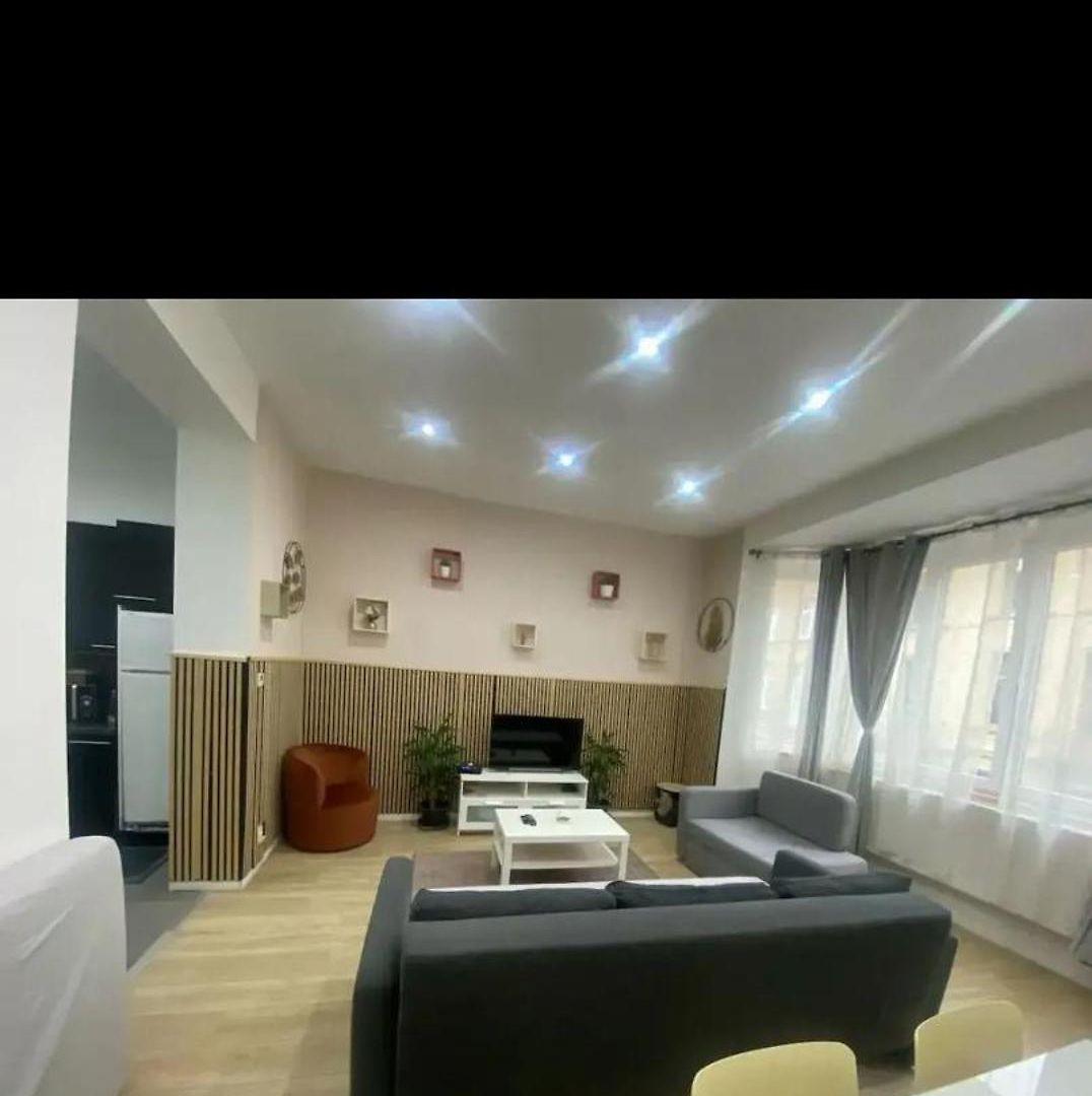 Modern In Molenbeek-saint-jean / 77 M² / Parking Apartment