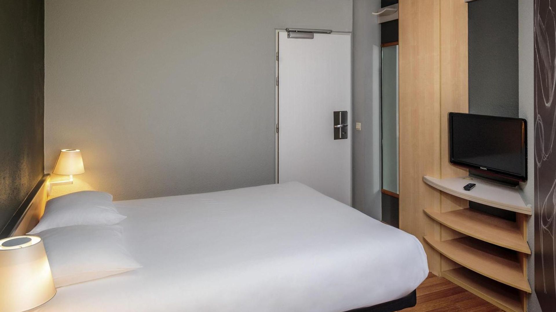 Ibis Centre 3*