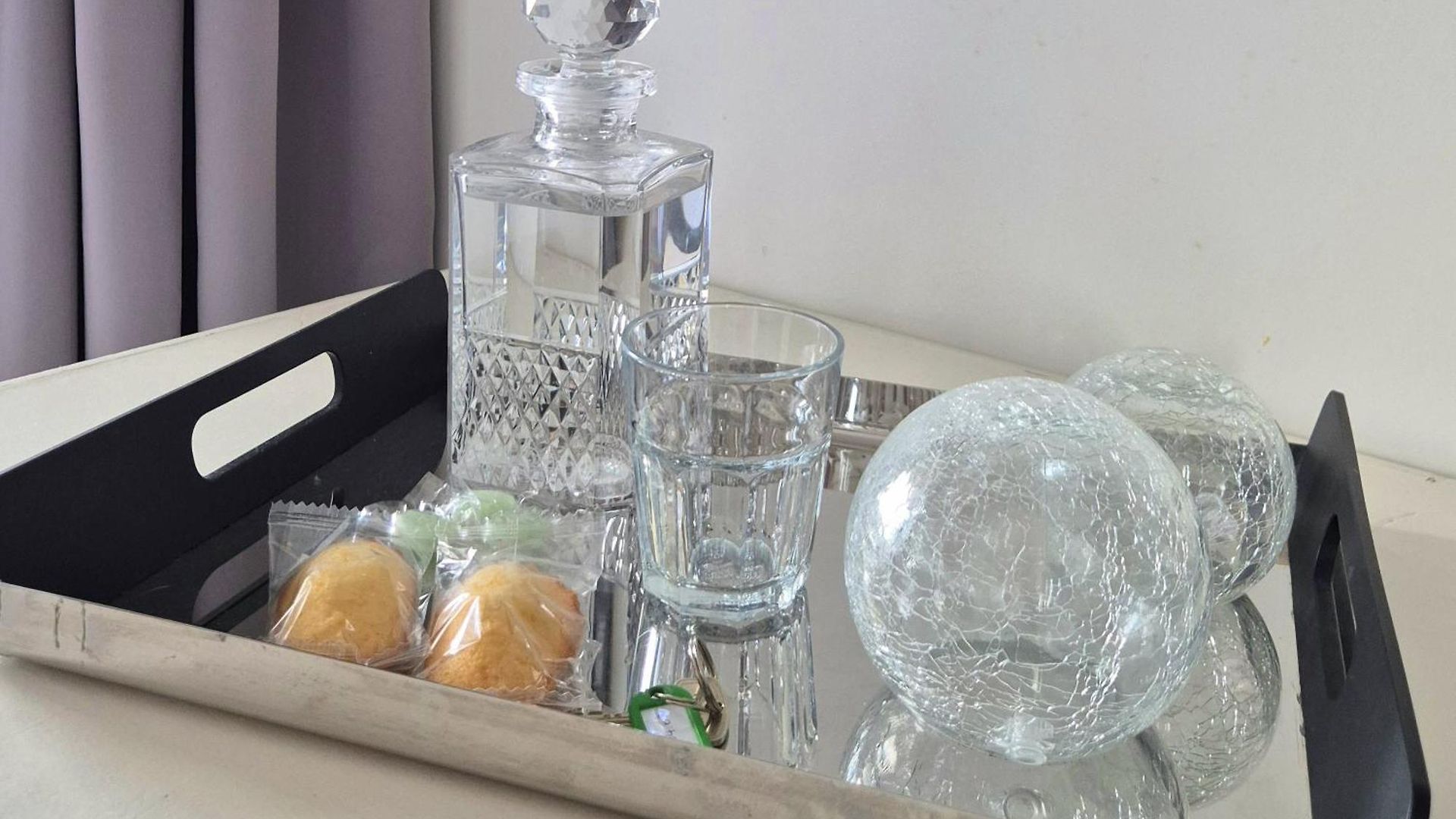 Richy Stylish Balcony Brussels- Garden View- Shared Bathroom- Inclusive Brussels