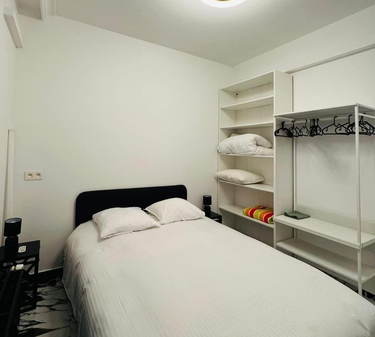 Charming 1 Bedroom With Terrace Apartment *