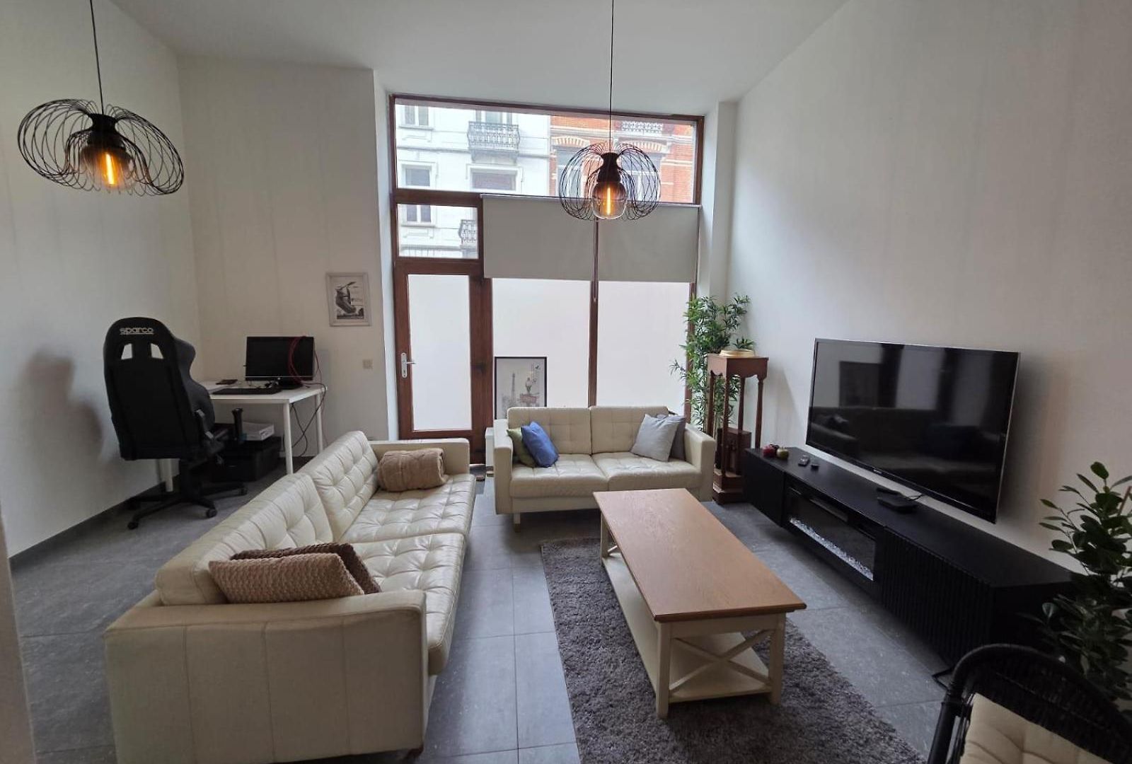Industrial-style Loft With Mezzanine Bedroom In Prime Area Brussel