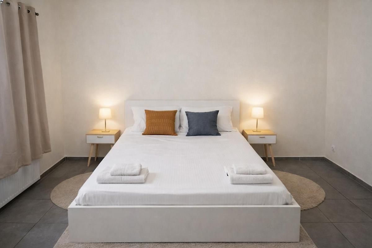 Spacious 2br Near Grand Place 1 *