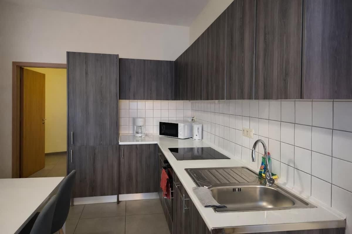 Apartment Spacious 2br Near Grand Place#2