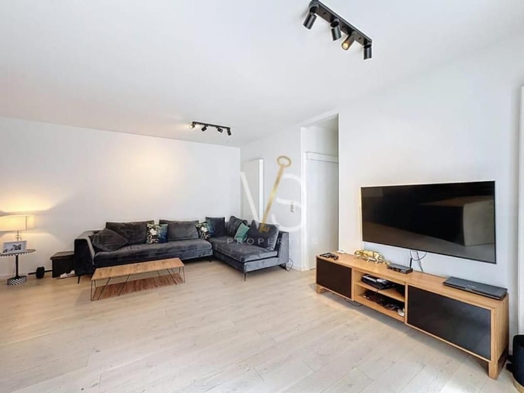 Forestier Parkside Apartment