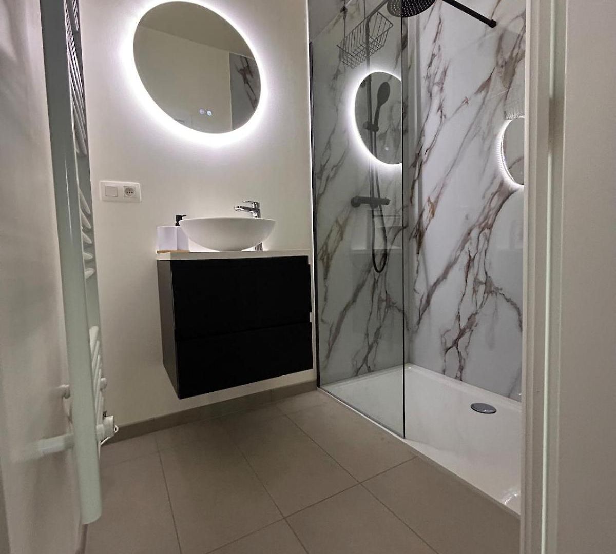 Elegant Renovated 2 Bedrooms Close To Transport Apartment Brussels