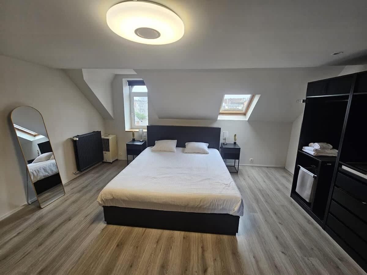 Luxury Triplex Stylish 2br In Appartement *