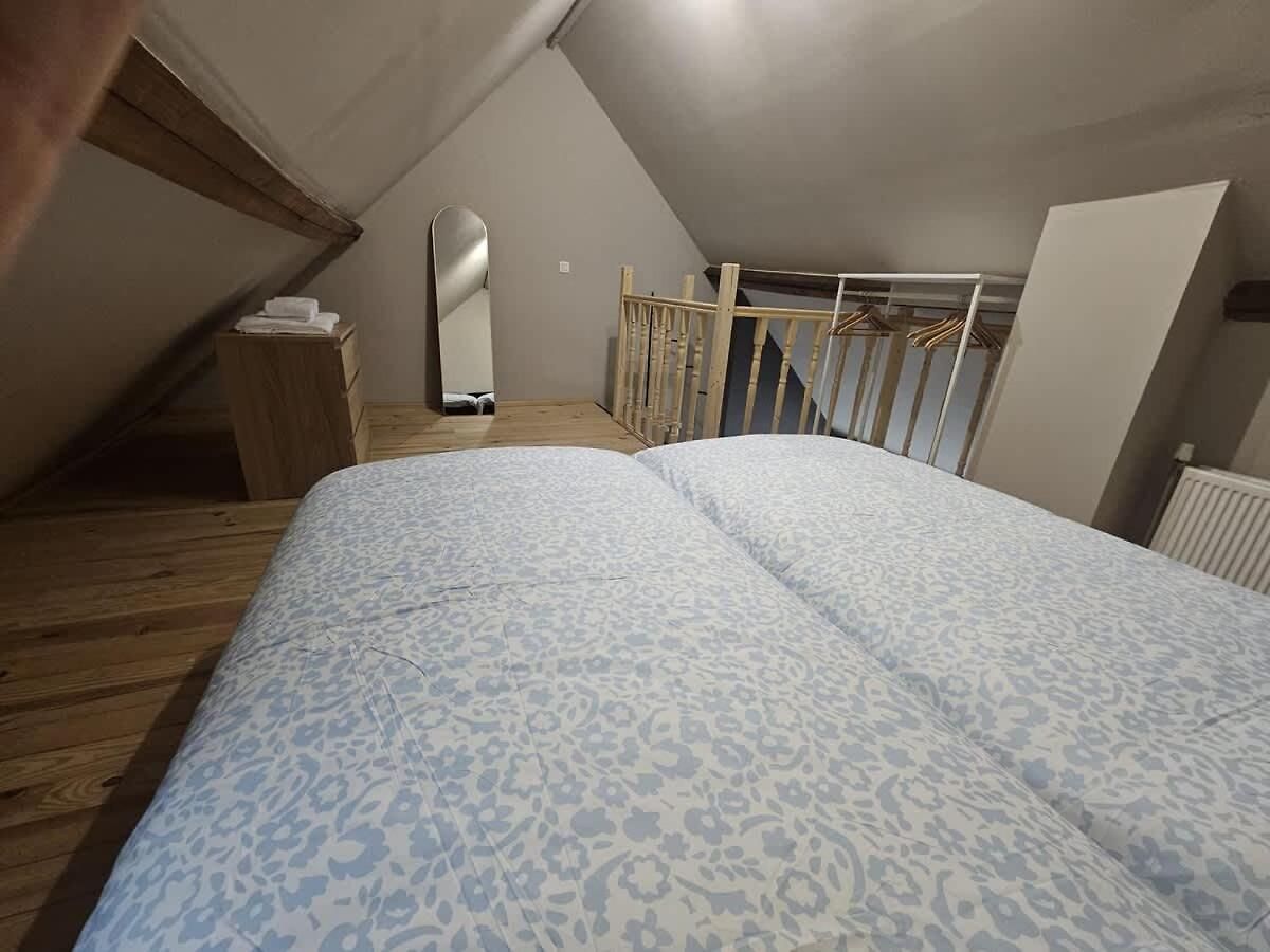 Luxury Triplex Stylish 2br In