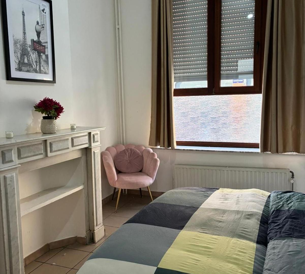 Et Dans Un Immeuble Homestay Brussels