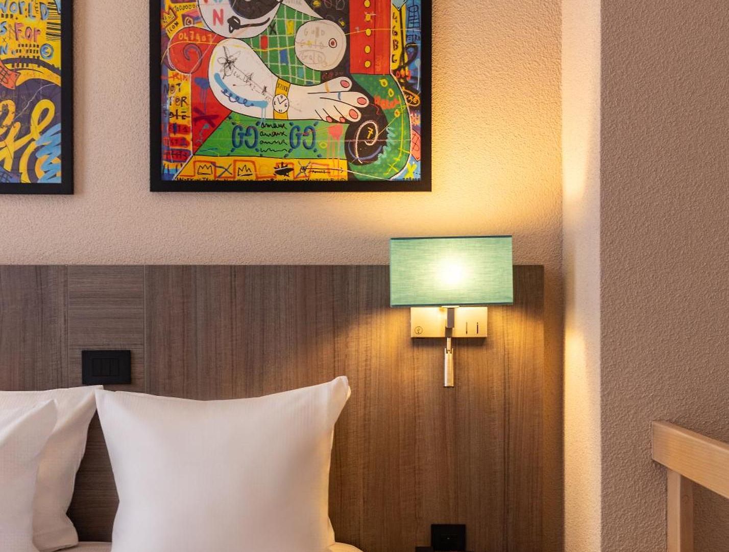 Alma Grand Place Hotel 3*