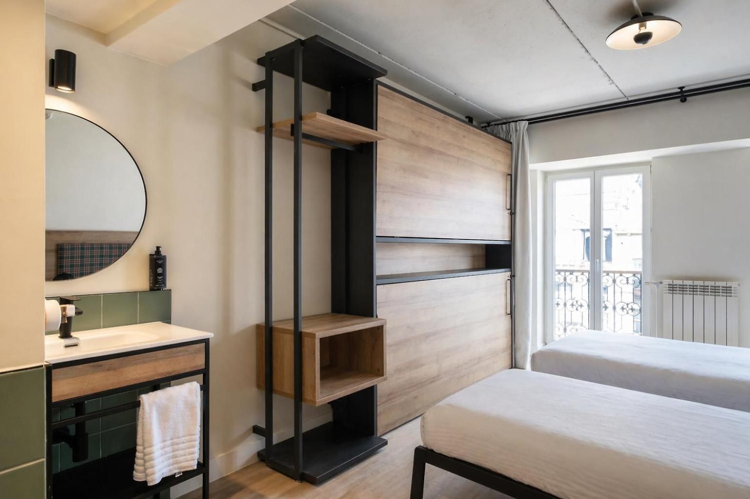 Latroupe Grand Place Hotel