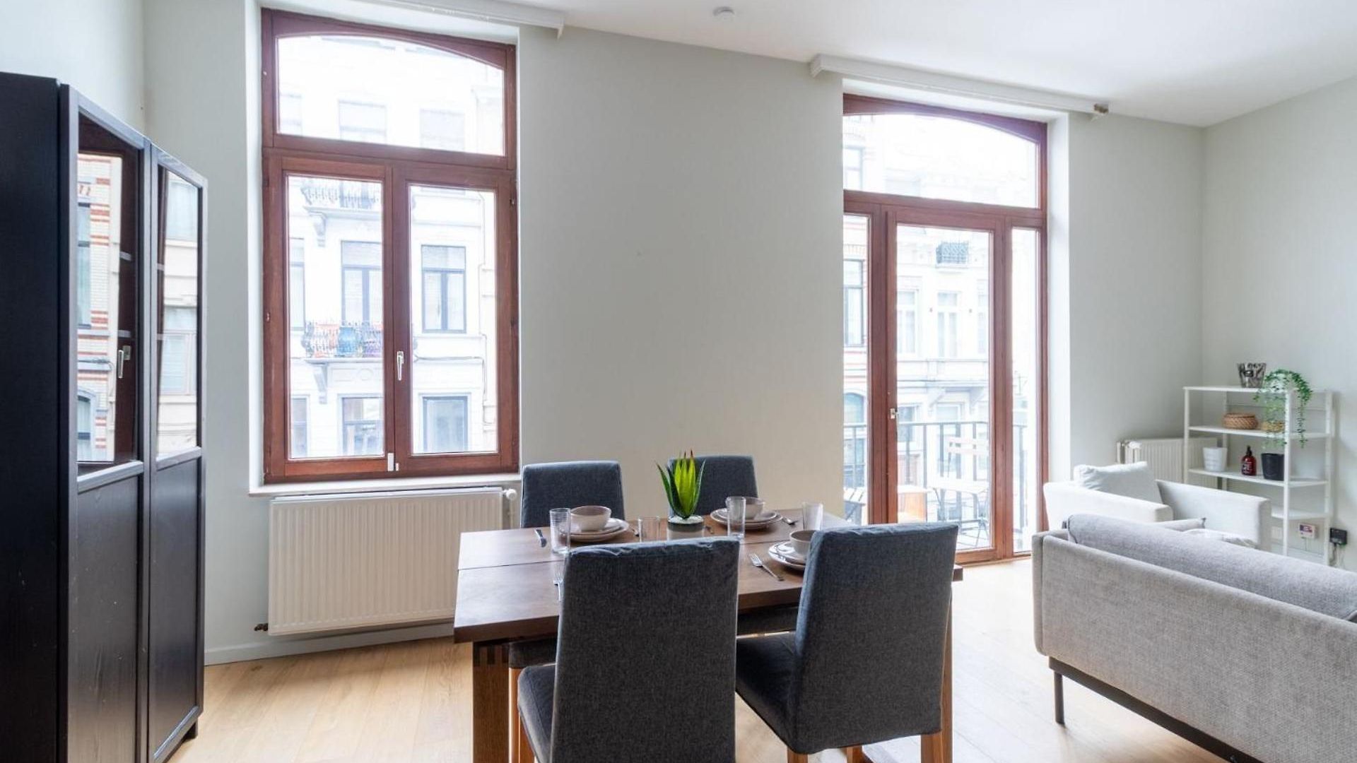 Bright Near Eu Quarter & Schuman Metro Apartment *
