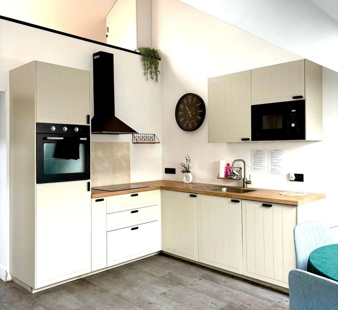 Elegant - Next From Grand Place, Netflix & Comfort *