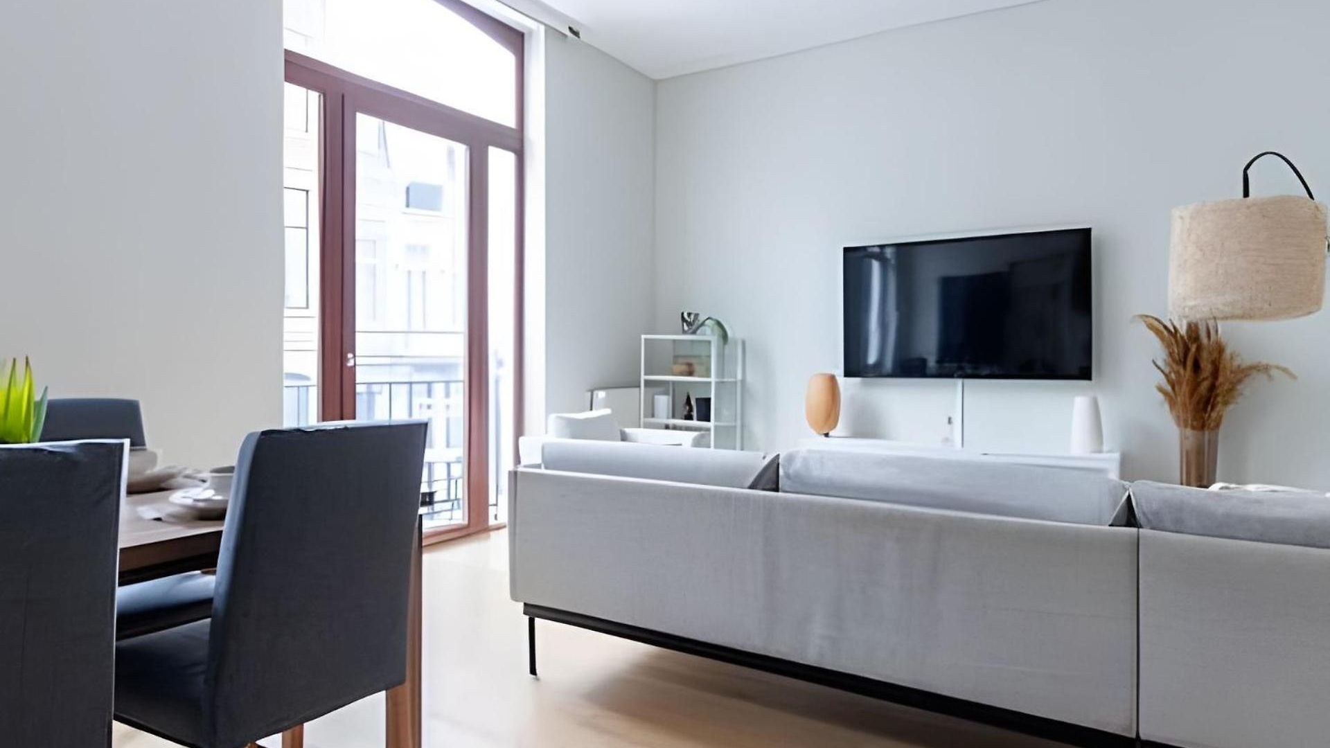 Bright Near Eu Quarter & Schuman Metro Apartment