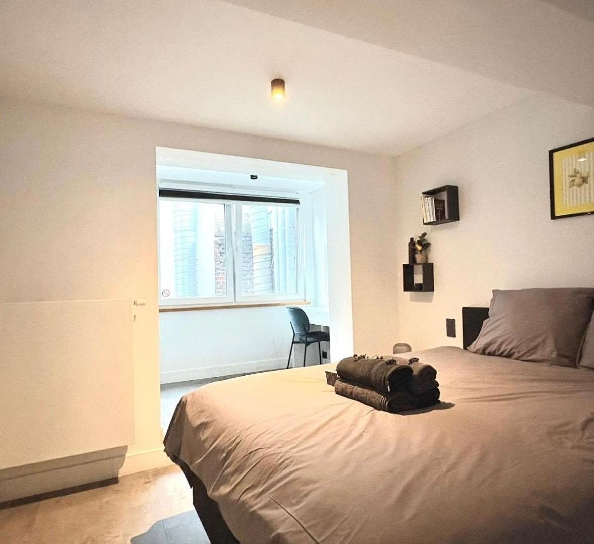 Elegant - Next From Grand Place, Netflix & Comfort