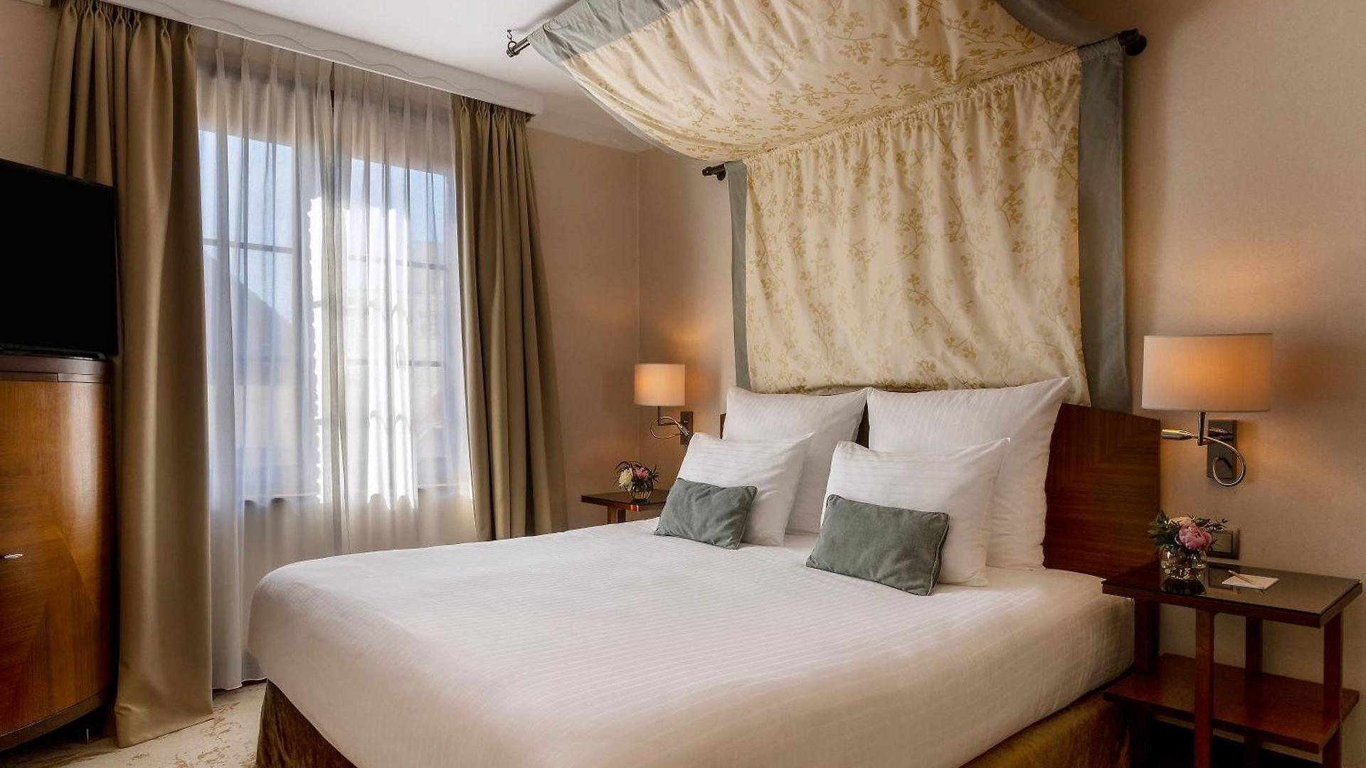 Warwick Grand-place Hotel