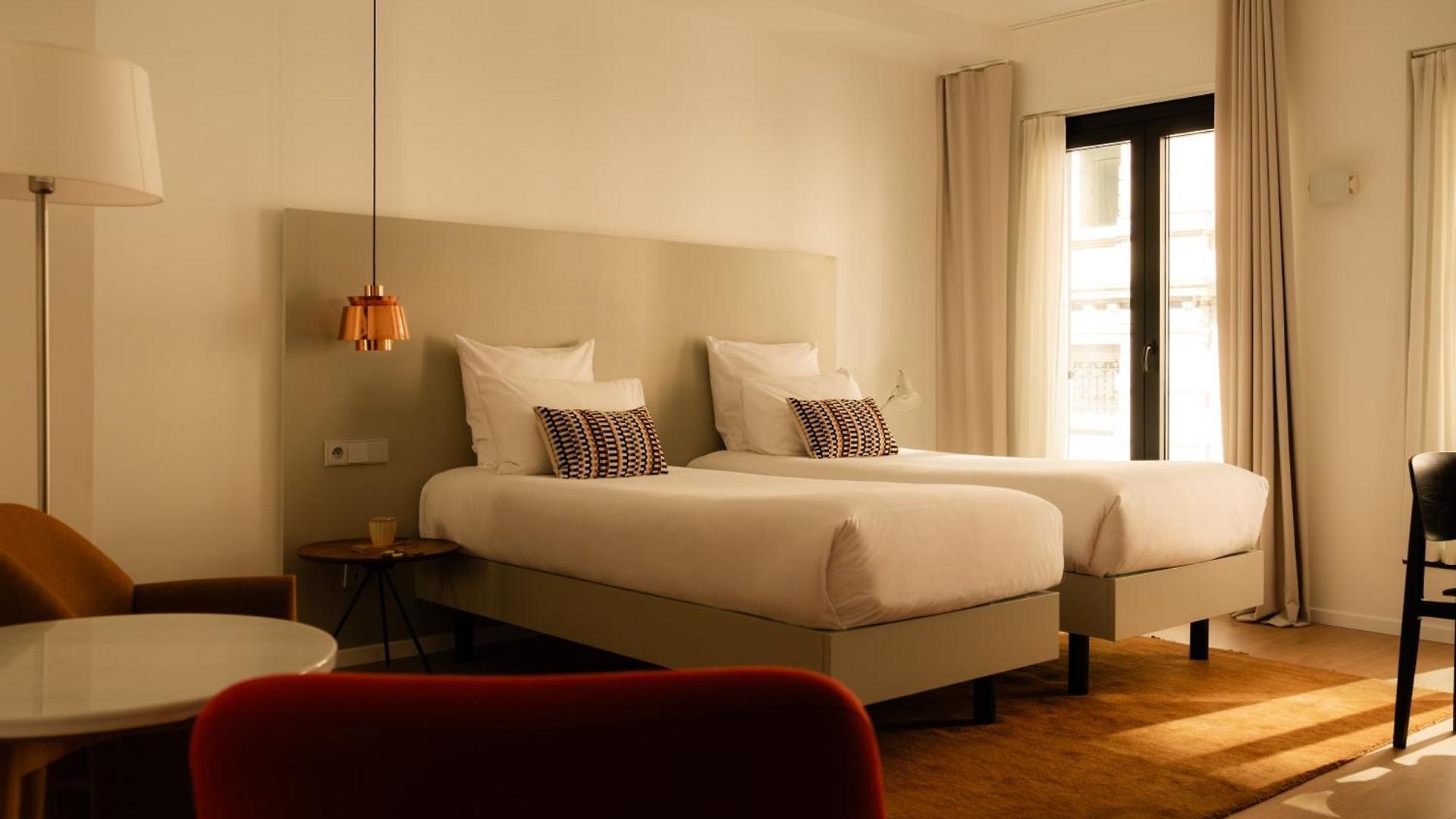 9hotel Sablon 4*