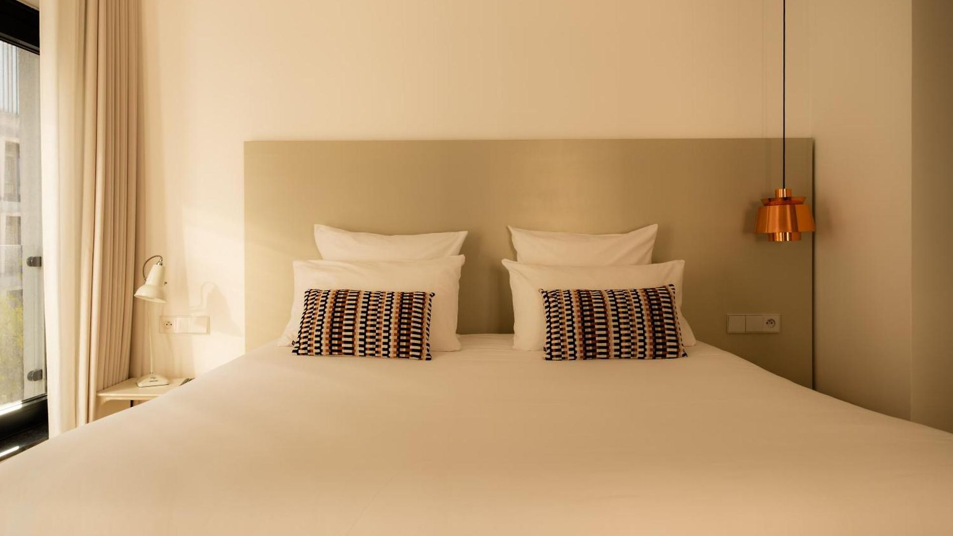 9hotel Sablon Hotel