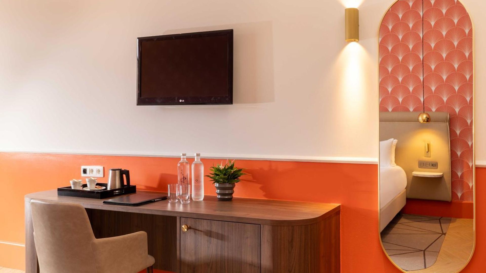 The Augustin Hotel 4*