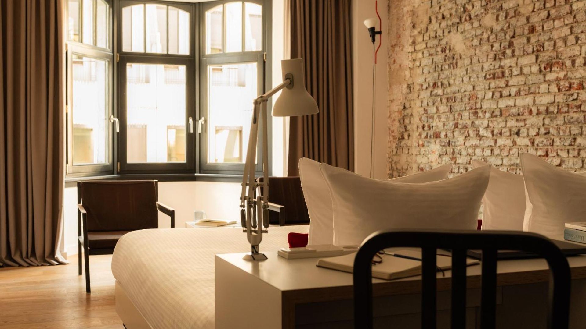 9hotel 3*