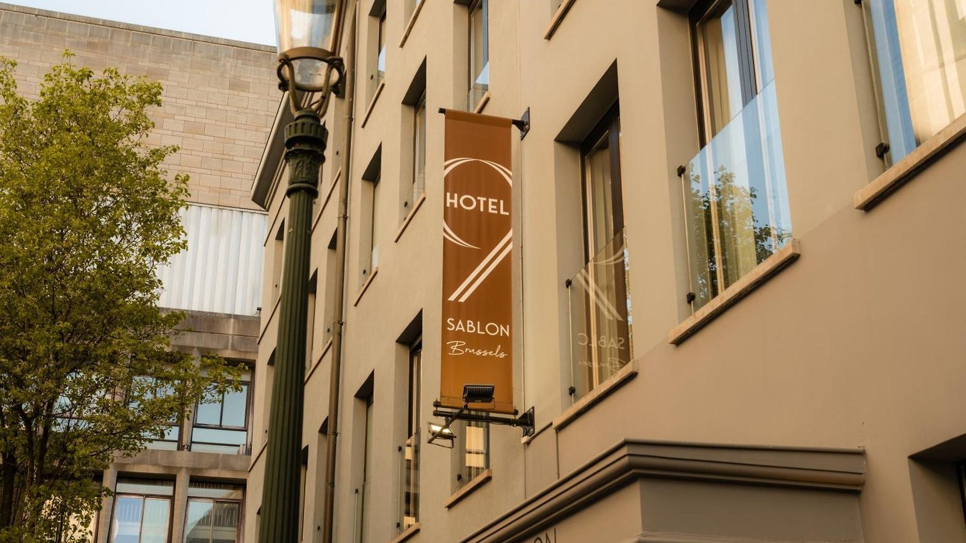 9hotel Sablon Hotel 4*