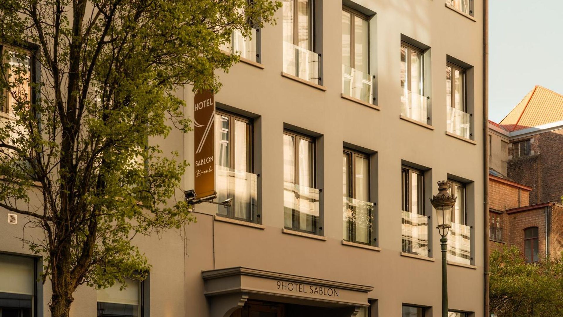 9hotel Sablon Hotel 4*