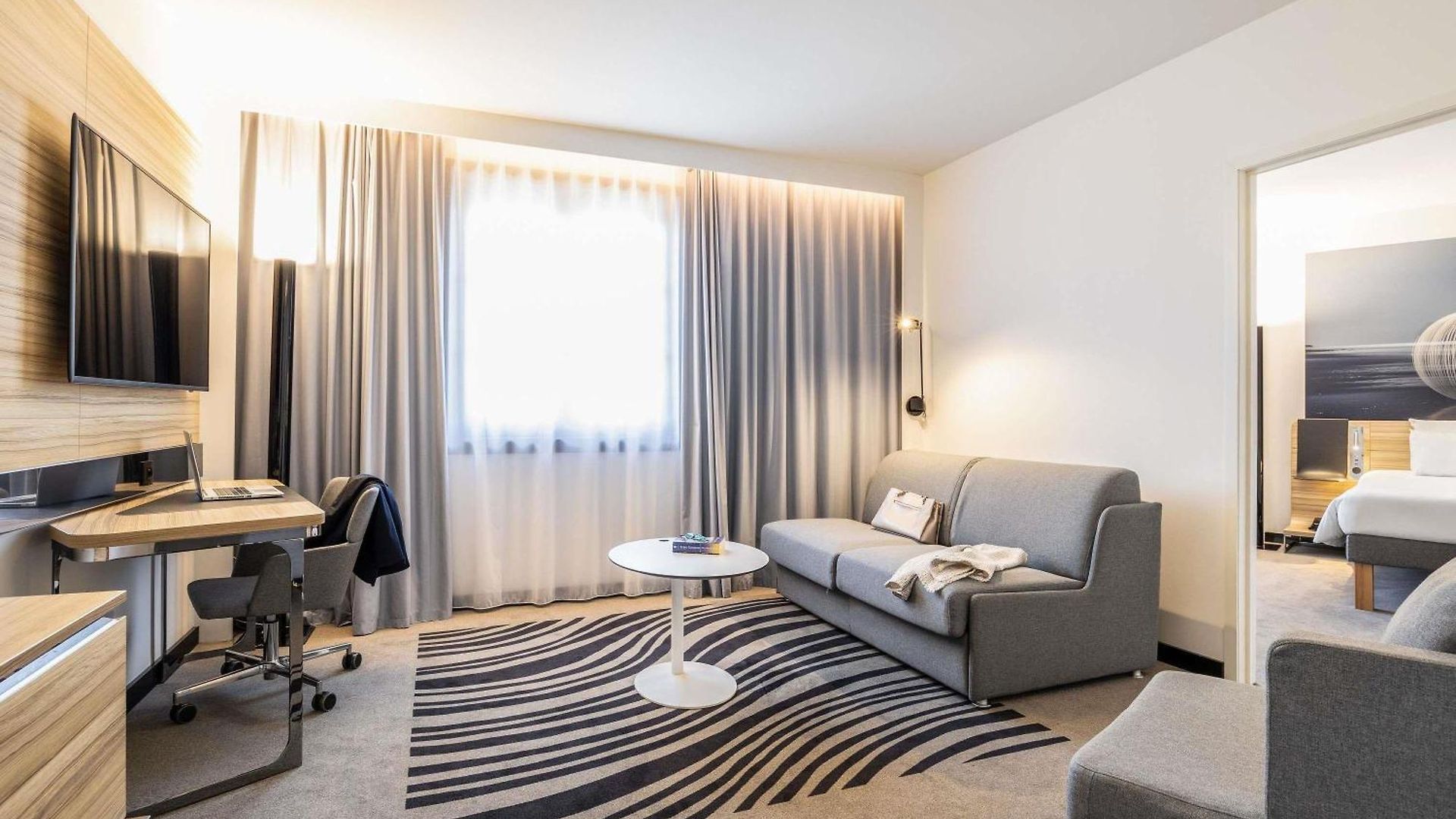 Novotel Off Grand Place 4*
