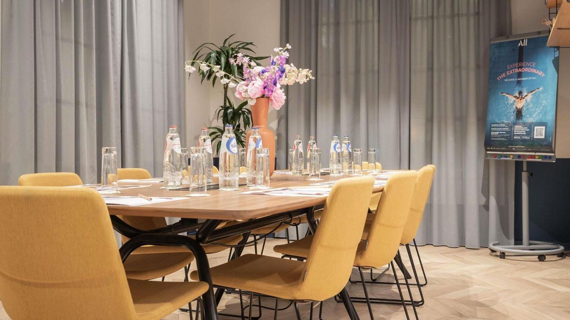Novotel Off Grand Place Hotel 4*