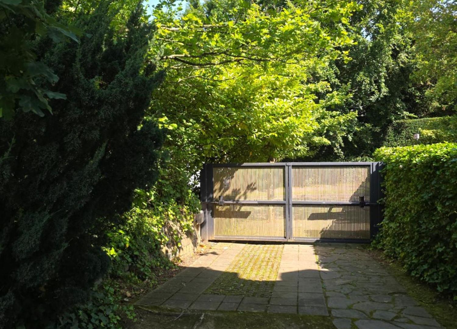 Uccle, Pavillon Appartement *