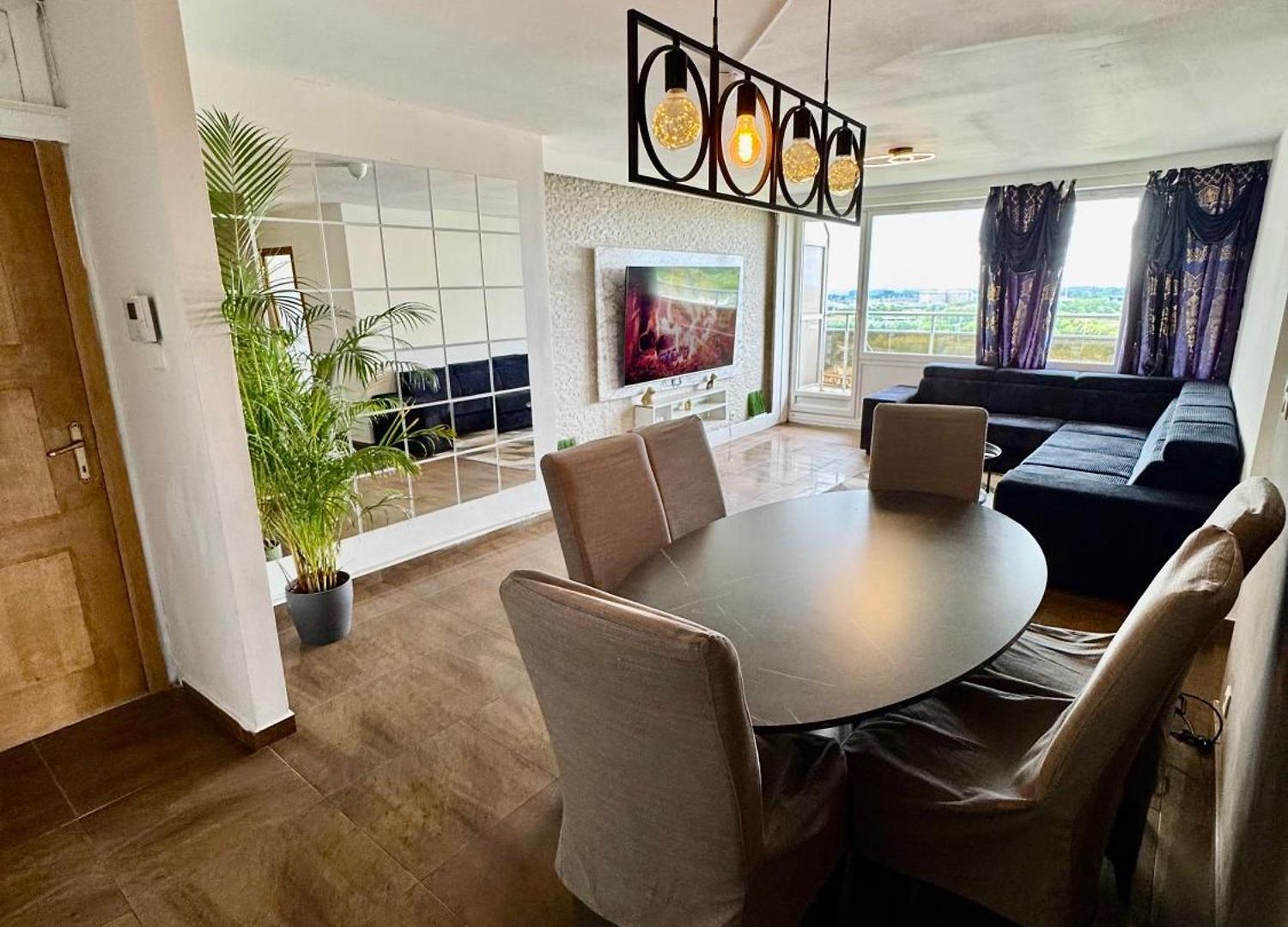 Meuble 92m2 + 2 Terrasses Apartment *