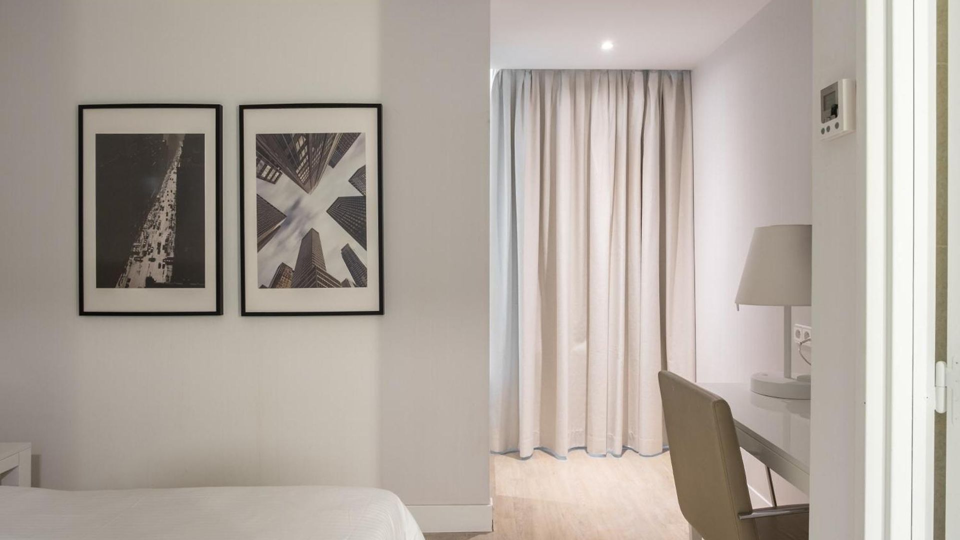 Latroupe Grand Place Hotel *