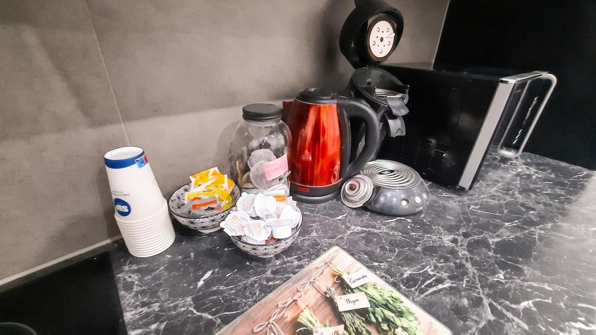 Modern In Molenbeek-saint-jean / 77 M² / Parking * Brussels