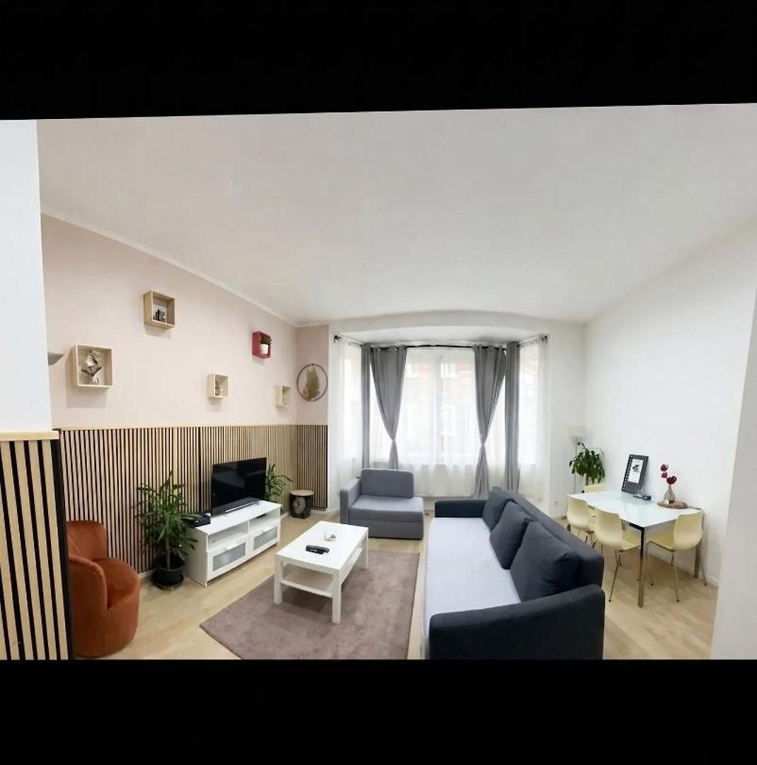 Modern In Molenbeek-saint-jean / 77 M² / Parking Apartment Brussels