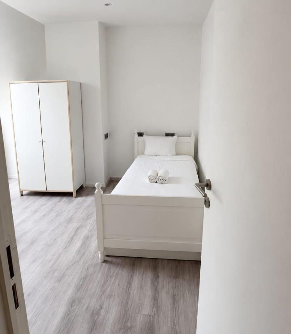 European District Thirteen Apartment *