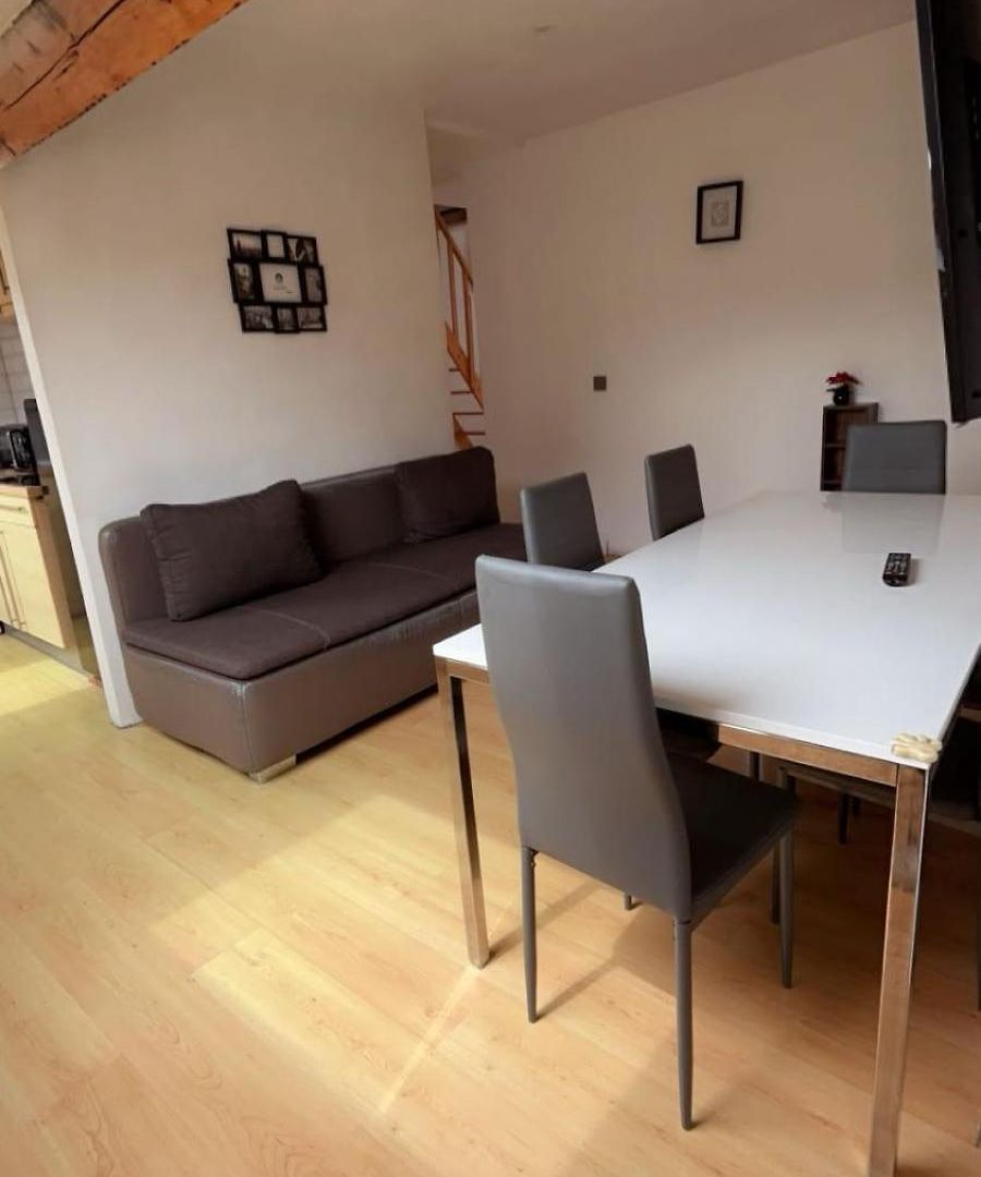 European District Thirteen Apartment