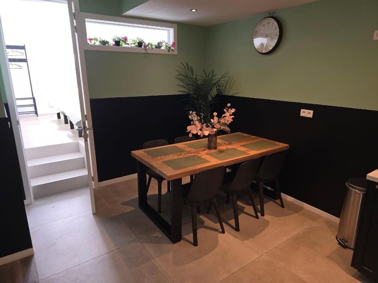 Plantin 4 Apartment