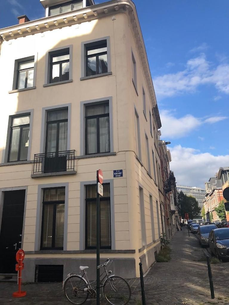Apartment Beautiful Luxurious 1 Bedroom In The Heart Of The European Quarter *