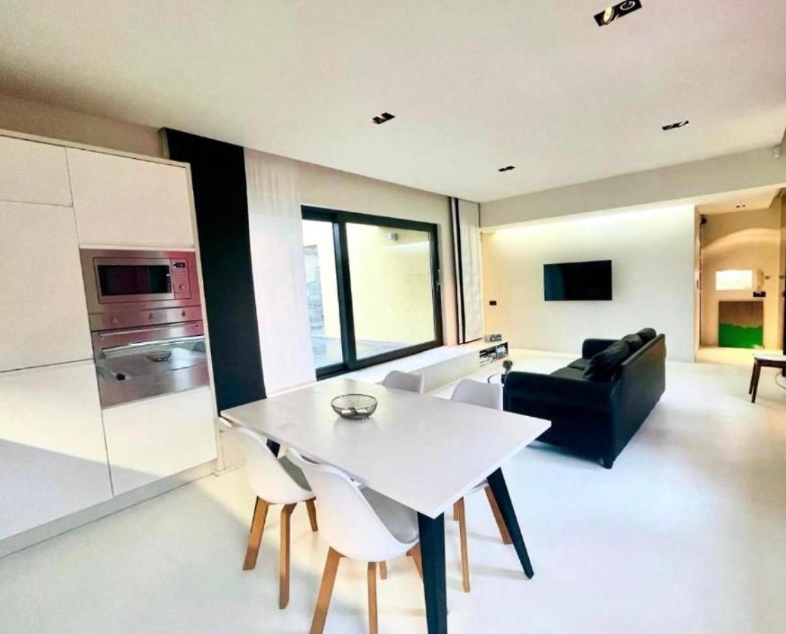 Apartment Elegant Quiet And Bright