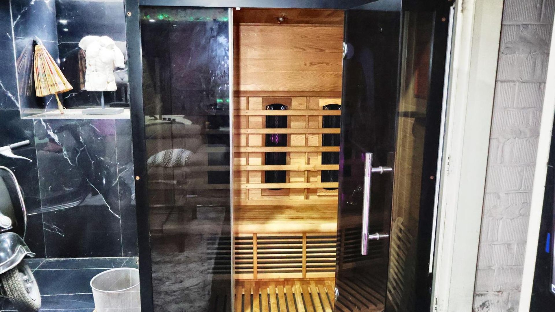 & Wellness Area Jacuzzi Sauna Massage Table Villa
