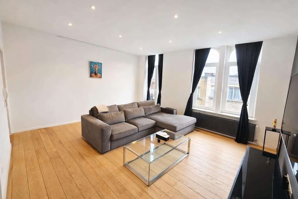 Apartment Luxury Triplex Stylish 2br In