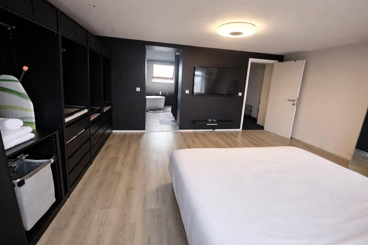 Luxury Triplex Stylish 2br In * Brussels
