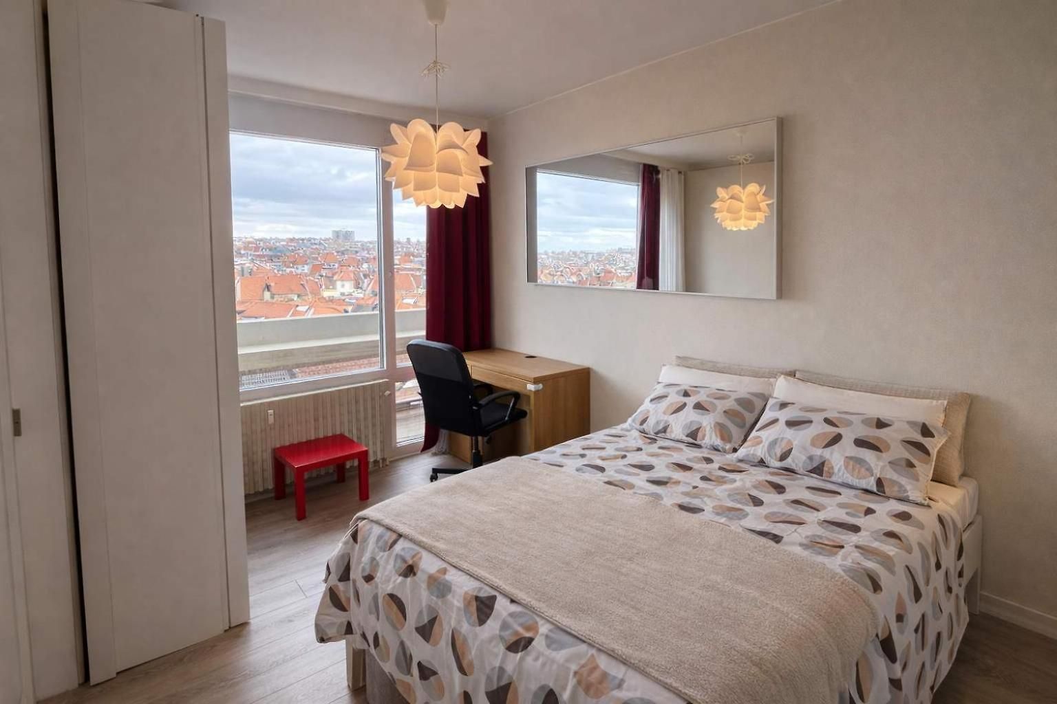 Apartment Stylish In Eu District Stunning Views