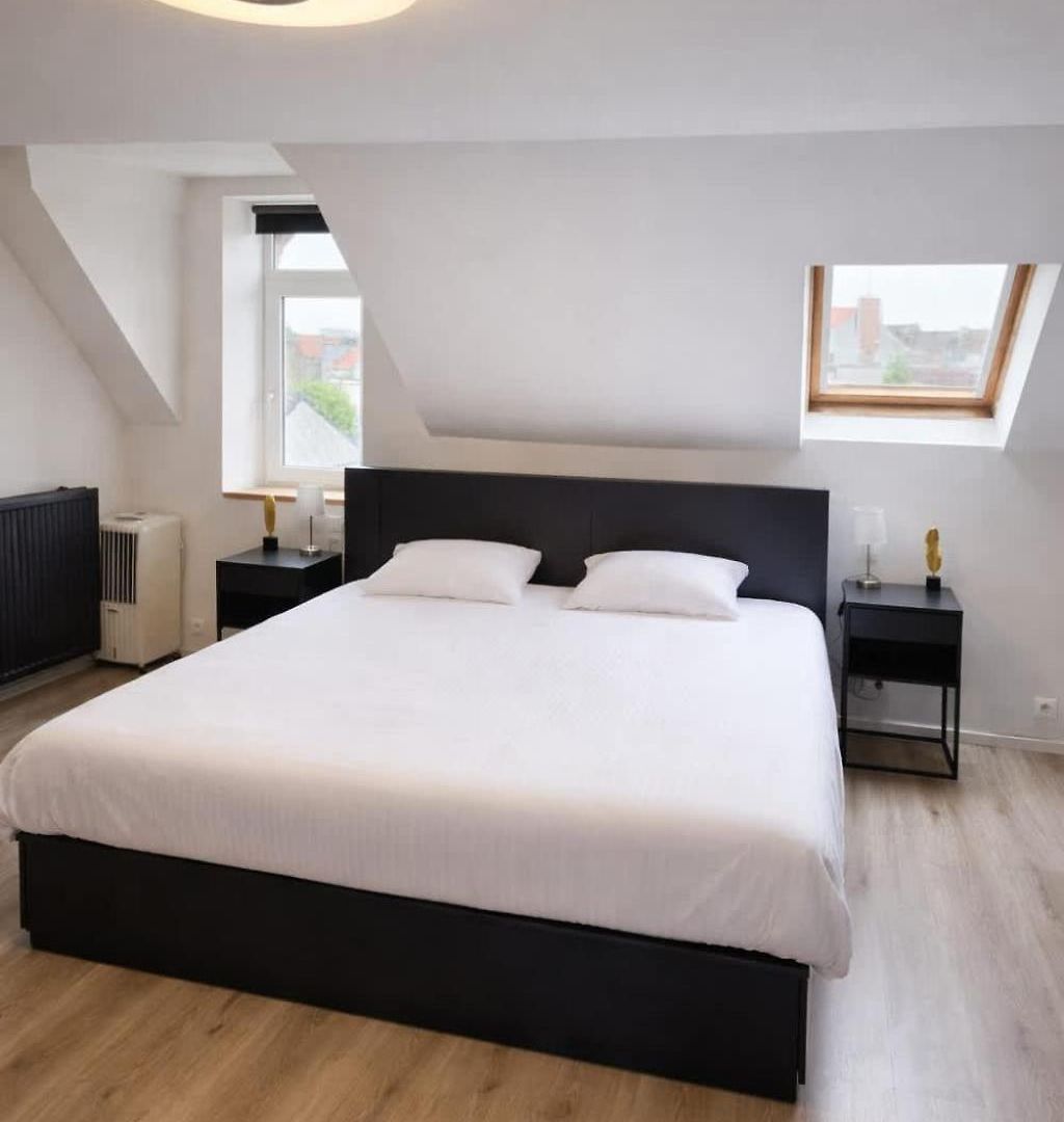 Luxury Triplex Stylish 2br In Apartment