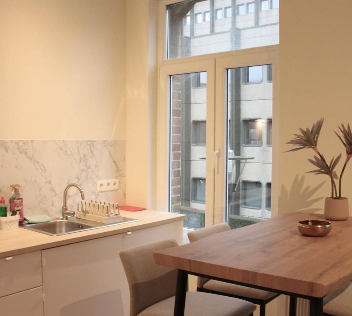 Moderne,5pers,acces Facile Au Centre,berchem *