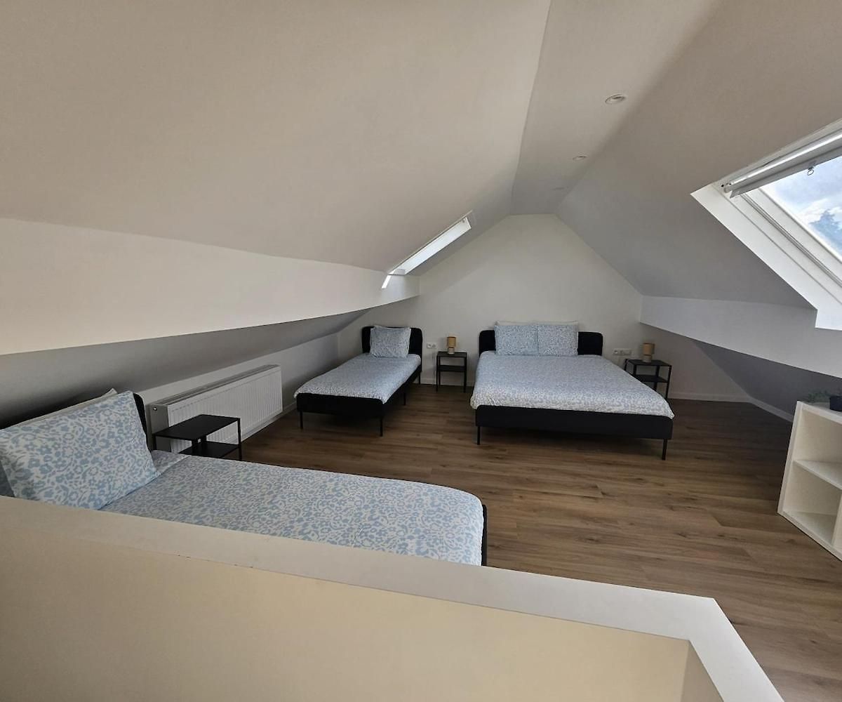 Atomium 2 Apartment