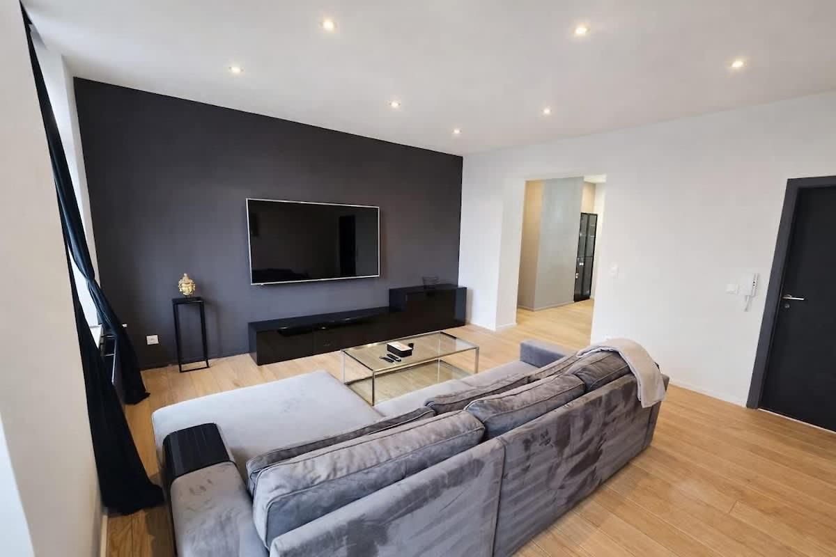 Apartment Luxury Triplex Stylish 2br In *