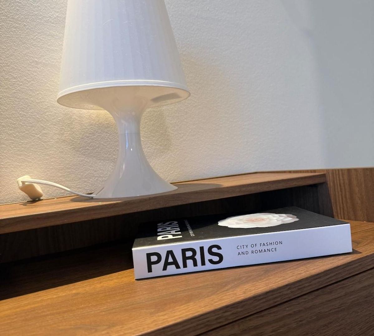 Modern Executive In The Eu Quarter Heart In Apartment *