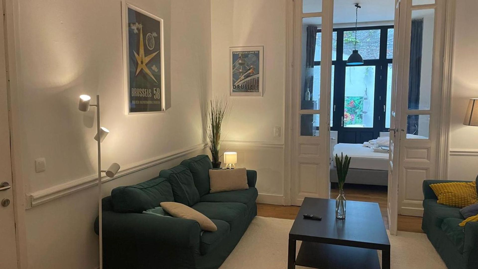 3 Bedroom Self Check In For 7 Apartment Brussels